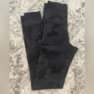 Lululemon Wunder Train High-Rise Tight 25"